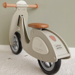 scooter olive3